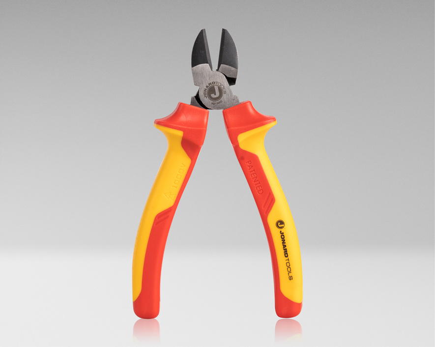 Insulated Diagonal Pliers, 6 1/4