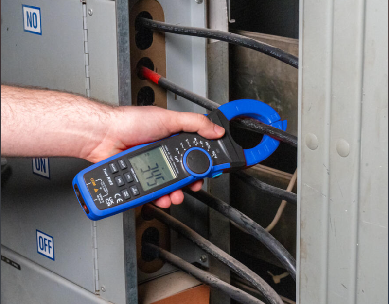 Jonard Tools Clamp Meter for electricians